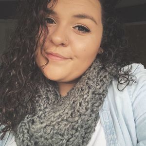 Meet your Posher, Alexis